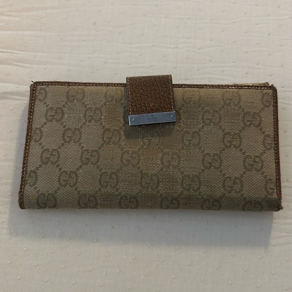 Gucci wallet many card spots & compartments - Picture 1 of 14
